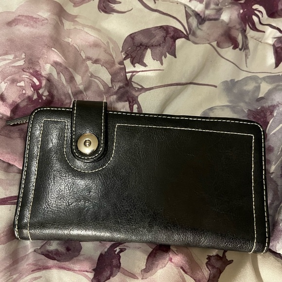 Multipurpose Wallet - Picture 3 of 4